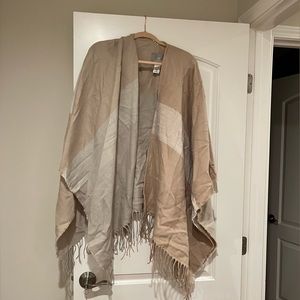 Sonia & Kyo Miku Scarfigan